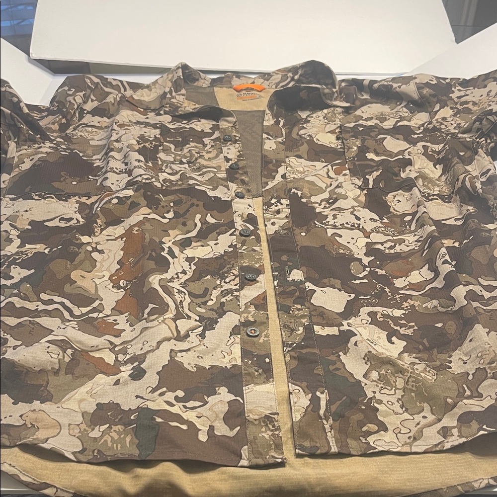 Magellan Outdoors Camouflage Shirt‎ with Earth Tones
